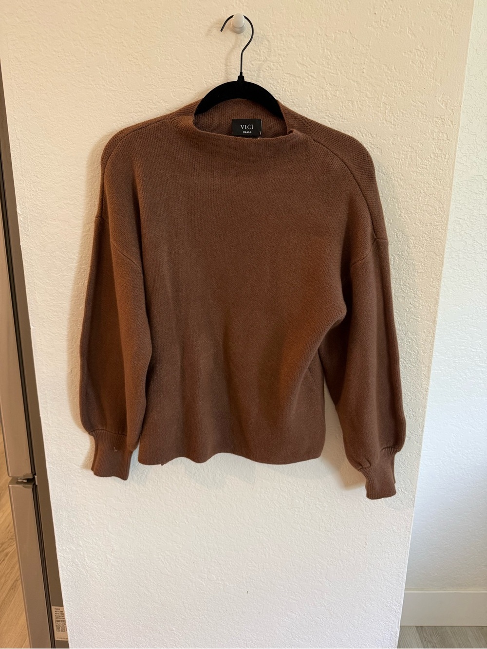 Vici Brown Crewneck Puff-Sleeve Sweater